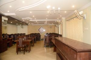 Ресторан / й інші заклади харчування у Florence Continental Udaipur