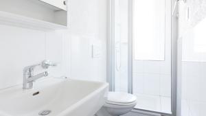Swiss Star Marc Aurel - Self Check-In tesisinde bir banyo