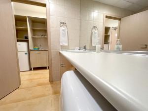 Un baño de Apartamentos Turisticos Mediterraneo