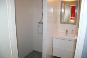 Ένα μπάνιο στο Lamsoor 1A* +26 φωτογραφίες