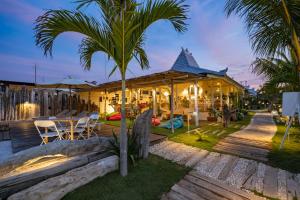 Zahrada ubytování Paus Putih Hotel