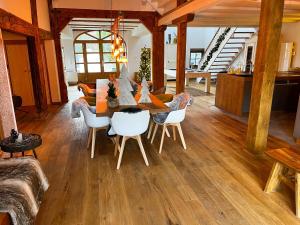 Ảnh trong thư viện ảnh của Villa d'exception LA BELLE DES VOSGES 4 étoiles, bain nordique, sauna, billard etc ở Le Tholy +26 ảnh