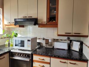 Una cocina o kitchenette en Adri´s