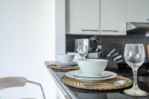 Kuhinja oz. manjša kuhinja v nastanitvi GuestReady Holiday Homes - Concrete Jungle
