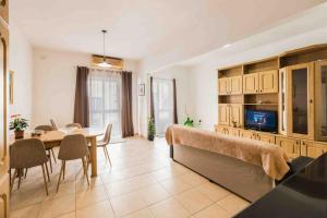 A seating area at Sliema 3 bedrooms apartment