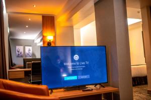 TV o dispositivi per l'intrattenimento presso Golden Tulip Lekki