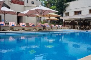 Bazén v ubytování Hotel Waterbuck nebo v jeho okolí