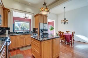 Gallery image of San Francisco Home with Hot Tub about 2 Mi to Downtown! in San Francisco