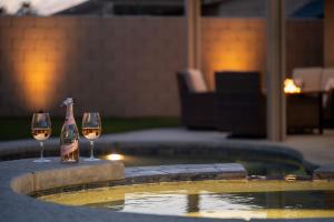 Gallery image of Desert Noir Modern Chic Pool Retreat in Indio