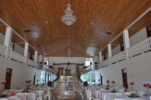 Restoran ili neka druga zalogajnica u objektu Hotel Reina Victoria