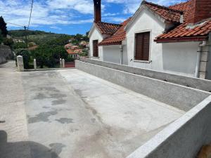 Nespecifikovaný výhled na hory nebo výhled na hory při pohledu z apartmánu