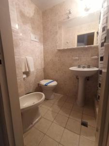 Ένα μπάνιο στο HOTEL MILESI NECOCHEA