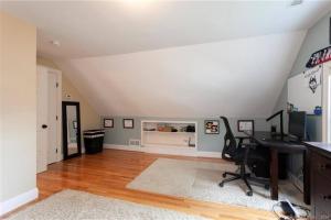 Afbeelding uit fotogalerij van Delightful 4-bed, 2-bath home! in Simsbury