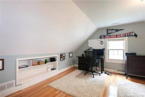 Afbeelding uit fotogalerij van Delightful 4-bed, 2-bath home! in Simsbury