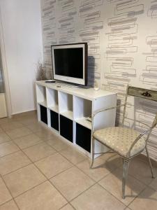 TV a/nebo společenská místnost v ubytování Nefeli Β1 apartment
