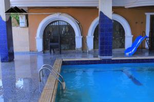 Bassein majutusasutuses Pyramita Hotel või selle lähedal