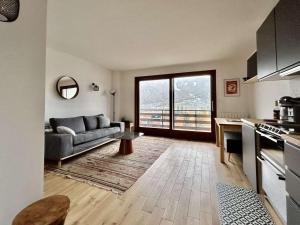 Η κουζίνα ή μικρή κουζίνα στο Studio cabine 4 pers avec balcon, près commerces et navette gratuite - FR-1-330F-230