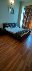 Una cama o camas en una habitación de vella marina group of hotels Surya