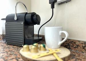 Παροχές για τσάι/καφέ στο Lake View 1BR Apt Balcony & Near DMCC Metro