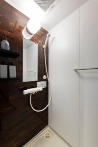 Ένα μπάνιο στο THE GRANDEUR