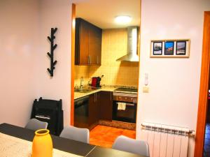 A kitchen or kitchenette at Las Colmenillas 1