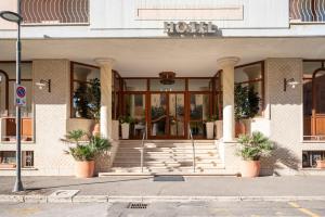 Фасад или вход в Lola Piccolo Hotel e Appartamenti