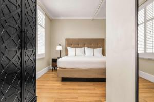 Hotel Petaluma, Tapestry Collection by Hilton客房内的一张或多张床位