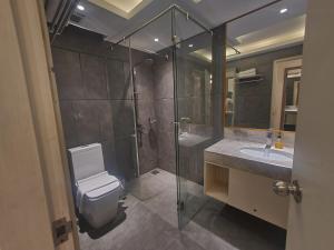 Ένα μπάνιο στο Grace Cox Smart Hotel