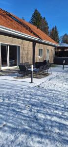 Obiekt La cabane des écureuils zimą