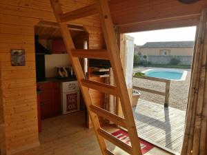 Πισίνα στο ή κοντά στο Le chalet de Fréd et Line