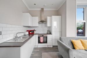Dapur atau dapur kecil di BridgeCity Beautiful & Cozy Studio in Maidstone - f3