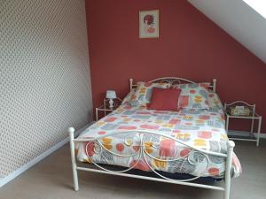 Postel nebo postele na pokoji v ubytování La Bélinoise, à proximité du circuit des 24h