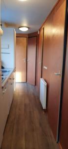 Kuchyň nebo kuchyňský kout v ubytování Chalet Veluwe G10 Veldkamp 4 Personen