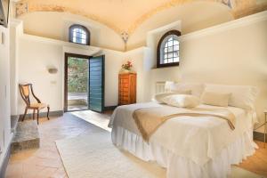 Pietra Campana Italian Villa Orvieto客房内的一张或多张床位