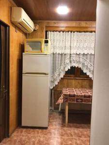 Кухня или мини-кухня в 2 комнатная квартира Центр Баку Филармония Icherisheher
