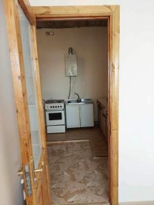 Kuchyň nebo kuchyňský kout v ubytování Mazmanyan 181