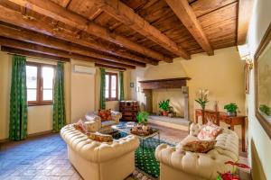 Posezení v ubytování Albergo Falterona + 37 fotografií