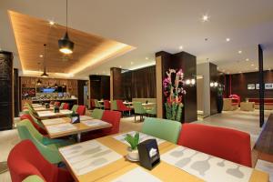 Restaurace v ubytování Ohana Hotel Kuta
