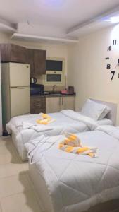 Postel nebo postele na pokoji v ubytování Casablanca beach + 26 fotografií