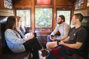 入住Mt Nebo Railway Carriage and Chalet的客人