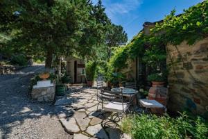 Vonkajšia záhrada v ubytovaní VILLA ANCORA Tenuta Lonciano