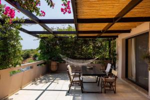 A balcony or terrace at 7 SENCES!!