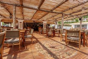 Εστιατόριο ή άλλο μέρος για φαγητό στο Flores Garden - Aqua Property G - Черноморец