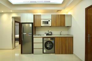 Afbeelding uit fotogalerij van لاريتشي جدة للشقق المخدومة in Jeddah