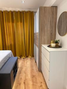 Posteľ alebo postele v izbe v ubytovaní Apartmani Vice