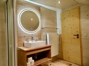 Koupelna v ubytování Hotel-Garni Kalkbrennerhof + 37 fotografií