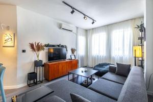 Гостиная зона в Lucky Home