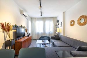 Гостиная зона в Lucky Home