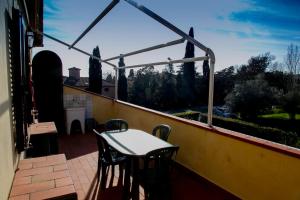 Afbeelding uit fotogalerij van Suite San Martino - Cecina Riparbella casa vacanze in Riparbella