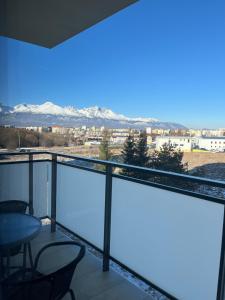 A general mountain view or a mountain view taken from Az apartmant